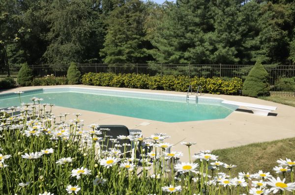 Pool Deck Leveling in Overland Park