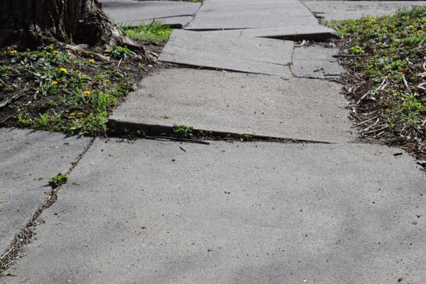 Cost of Uneven Sidewalk Repair in Overland Park